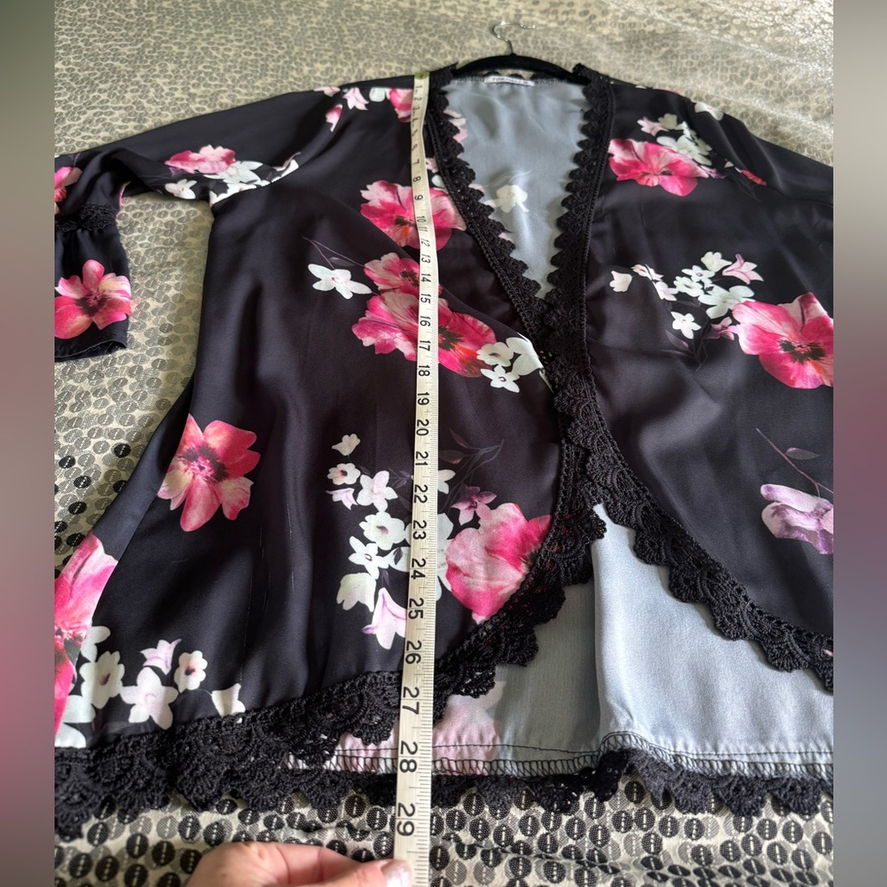 Womens Kimono Cardigan Floral Print Chiffon Beach Cover Ups
Lace Trim Top - Picture 8 of 10